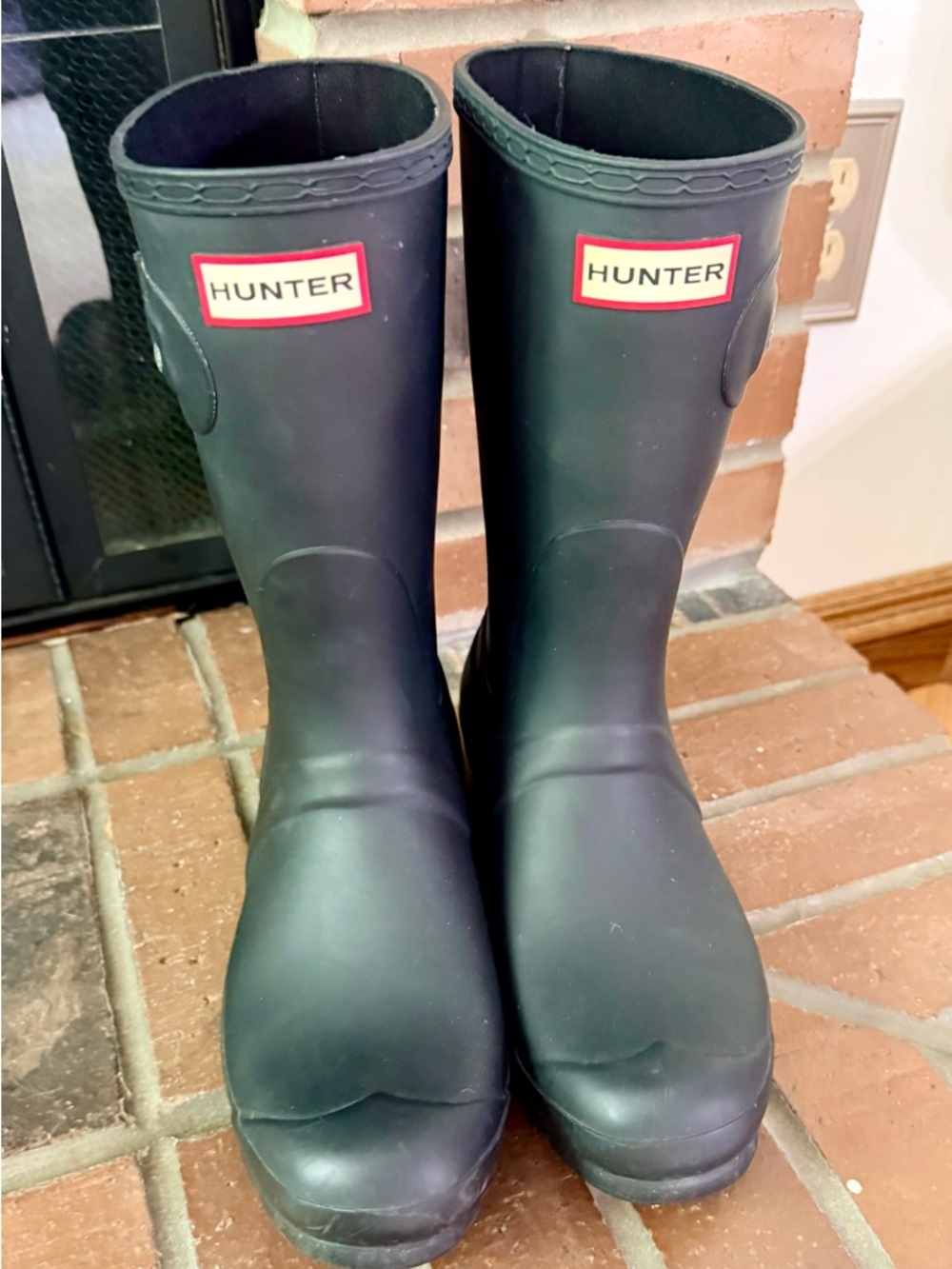 Hunter Matte Black Rain Boots with Red Logo